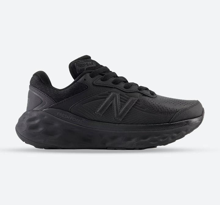 Zapatillas de senderismo New Balance MW840FB1 de corte ancho para mujer, antideslizantes