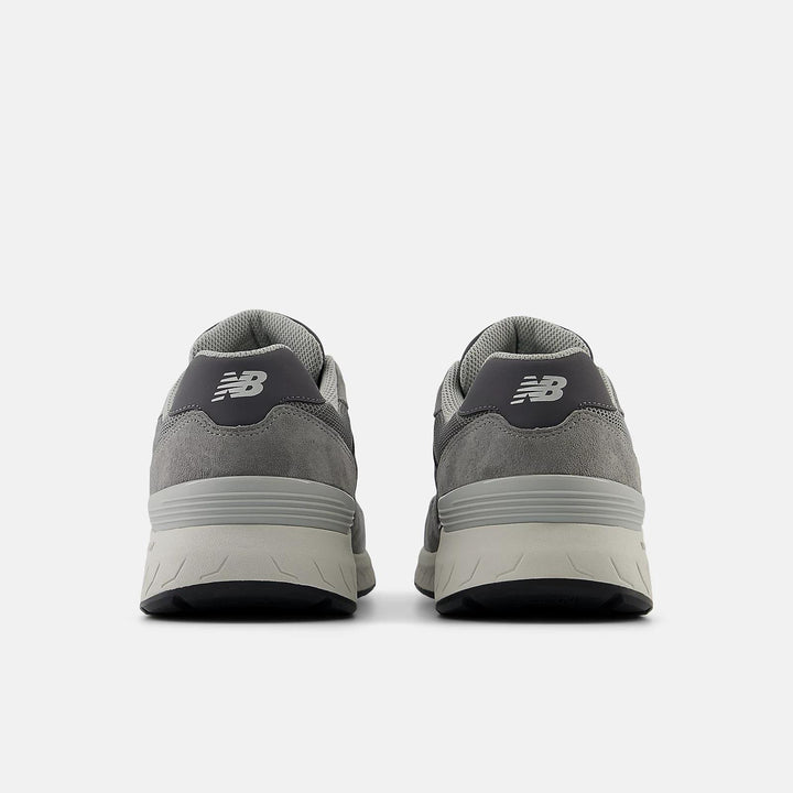 Zapatillas de running New Balance MW880CA6 de corte ancho para mujer