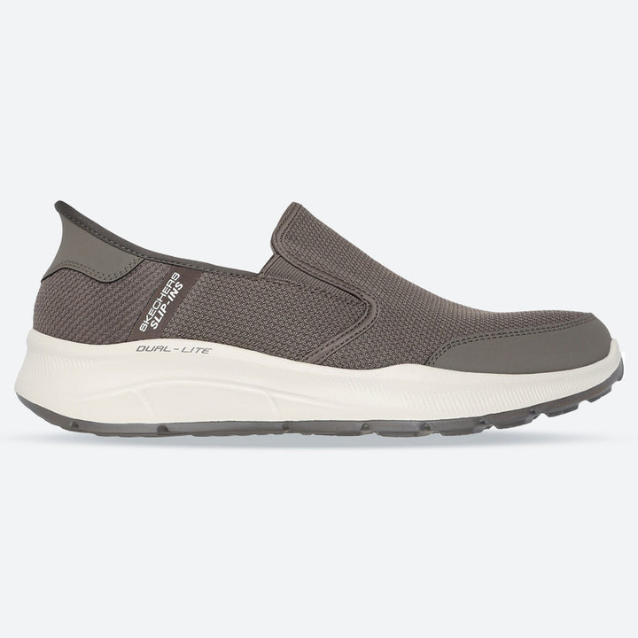 Zapatillas Skechers 232926 Slip-ins Equalizer 5.0 Drayze de corte relajado para hombre in Negro - Image 1