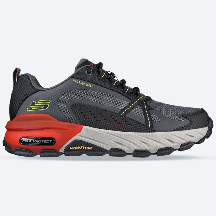 Zapatillas de senderismo para exteriores Skechers 237303 Max Protect de corte ancho para hombre in Negro - Image 1