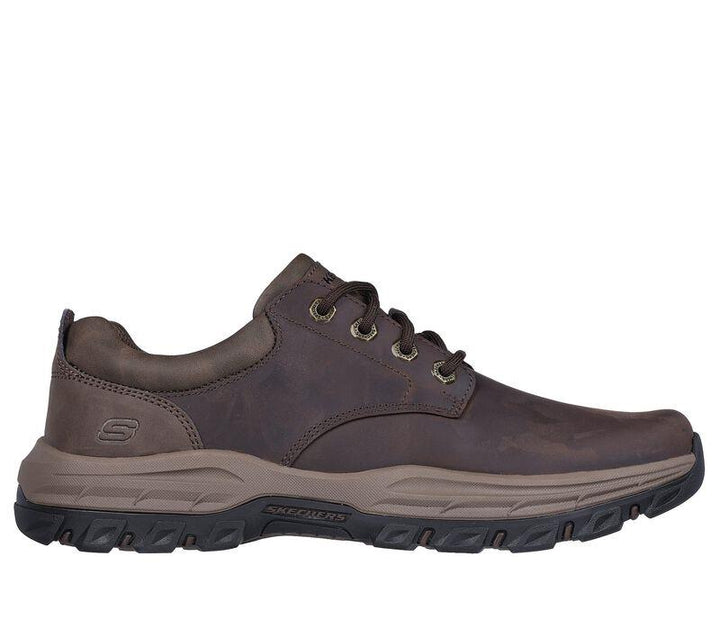 Zapatillas Skechers 204920 Knowlson Leland de corte relajado para hombre in Negro - Image 1