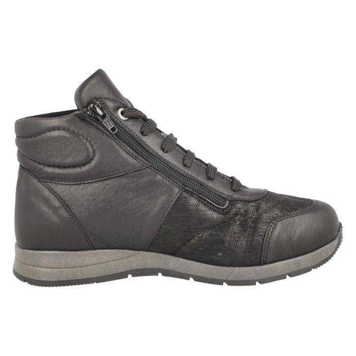 Women's Wide Fit DB Larkspur Boots in Black Leather / Stretch - Image 1