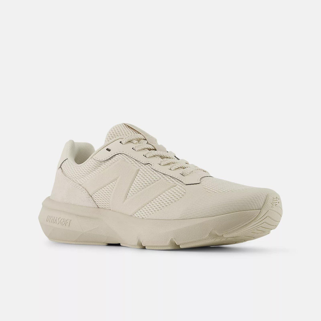 Mens Wide Fit New Balance U8002IH Dynasoft Trainers in Beige - Image 3