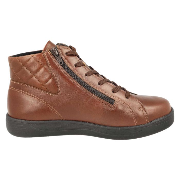 Women's Wide Fit DB Levisham Boots in Black Leather - Image 1