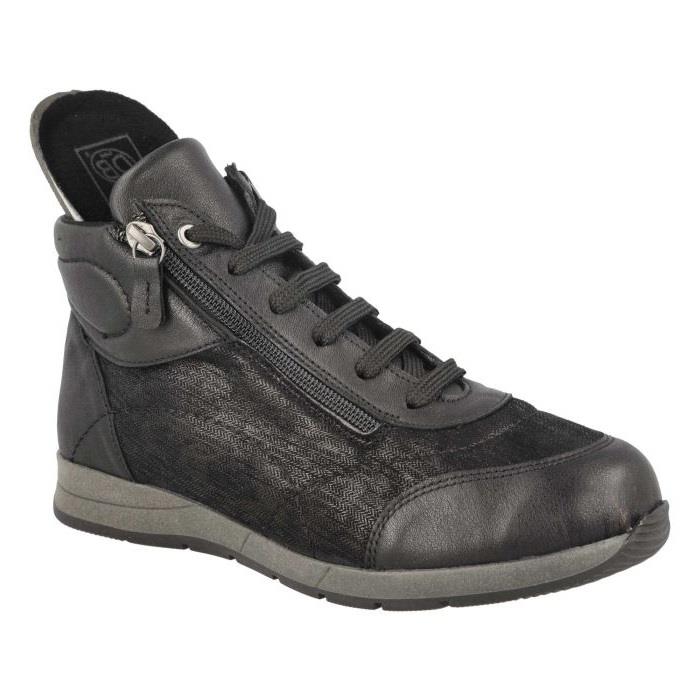 Women's Wide Fit DB Larkspur Boots in Black Leather / Stretch - Image 1