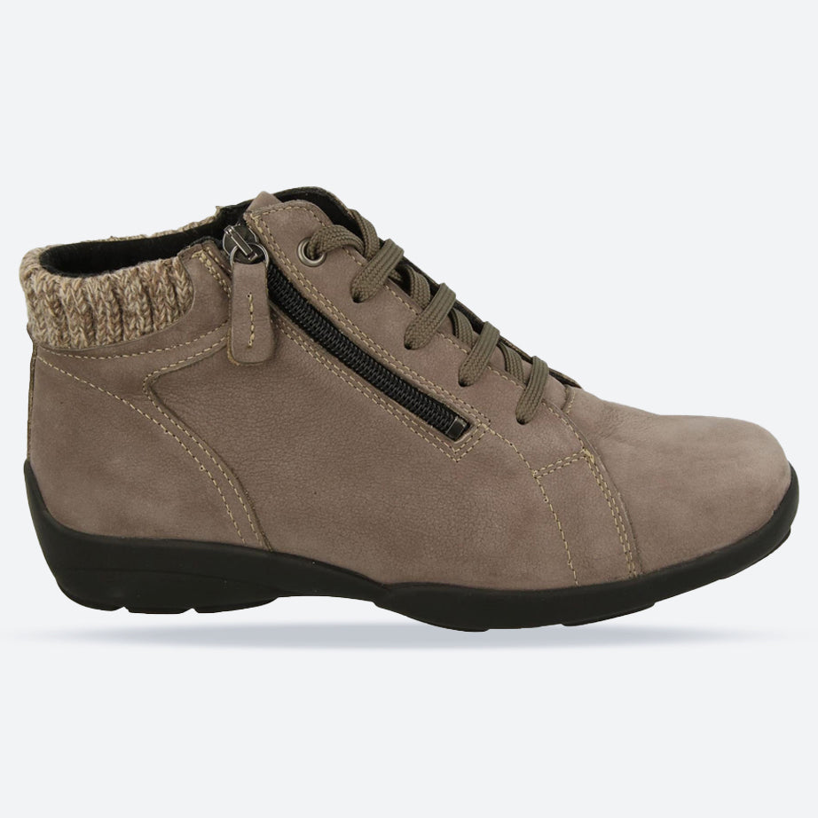Botas DB Andes de corte ancho para mujer in Negro - Image 15