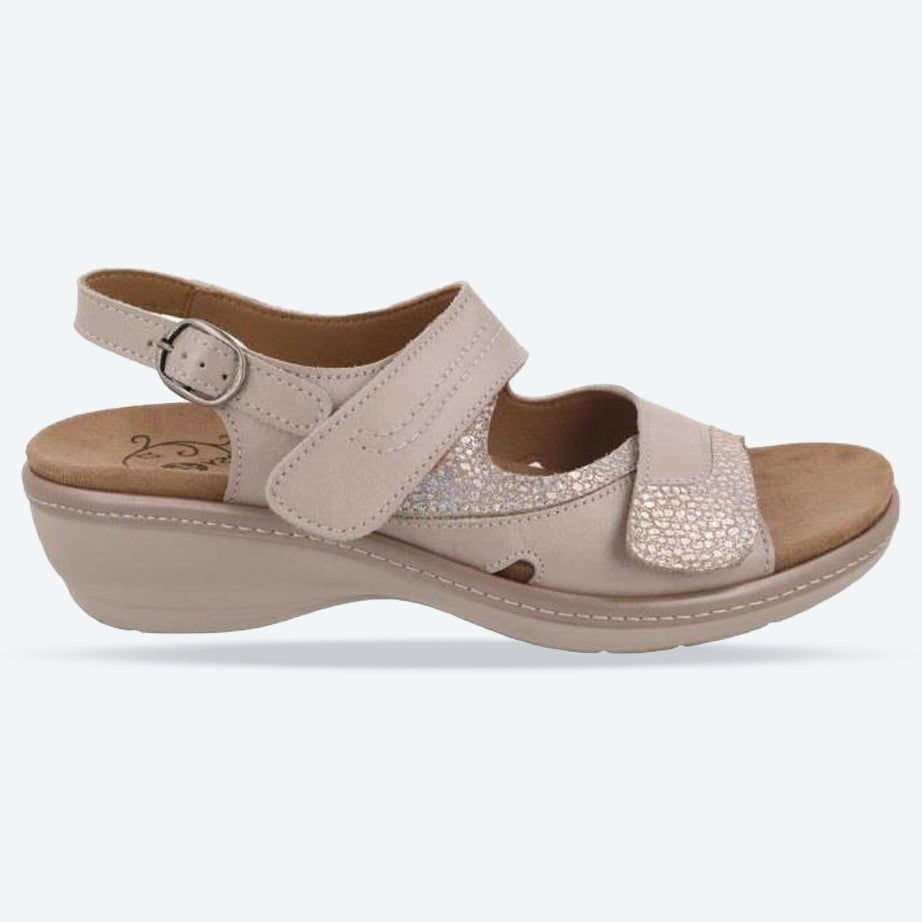 Women's Wide Fit DB Comfrey Sandals in Sky Blue Leather - Image 6