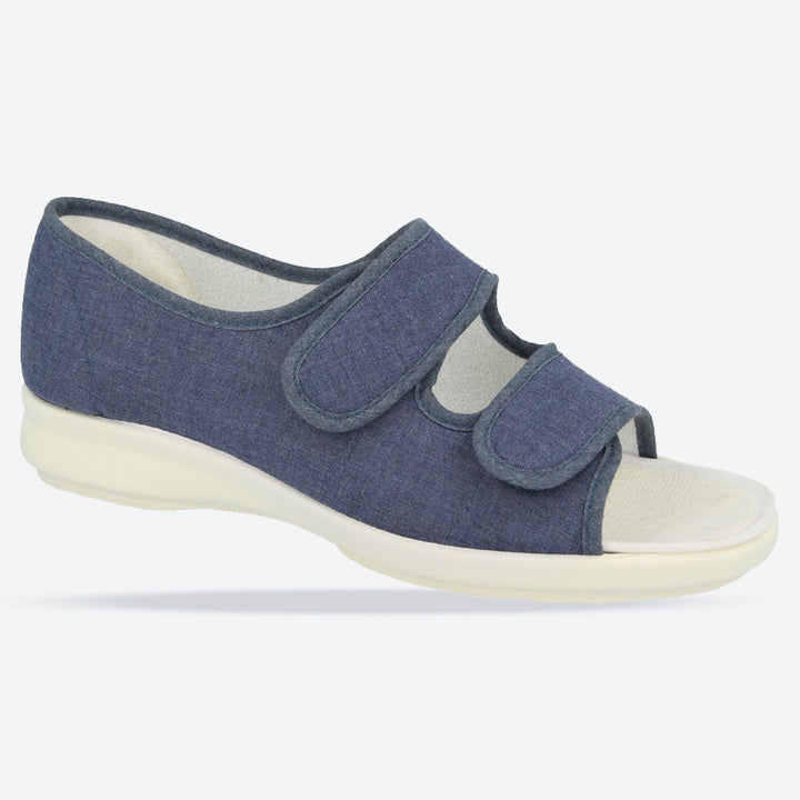 Zapatos de lona DB Cora de ajuste ancho para mujer in Lona Beige - Image 1