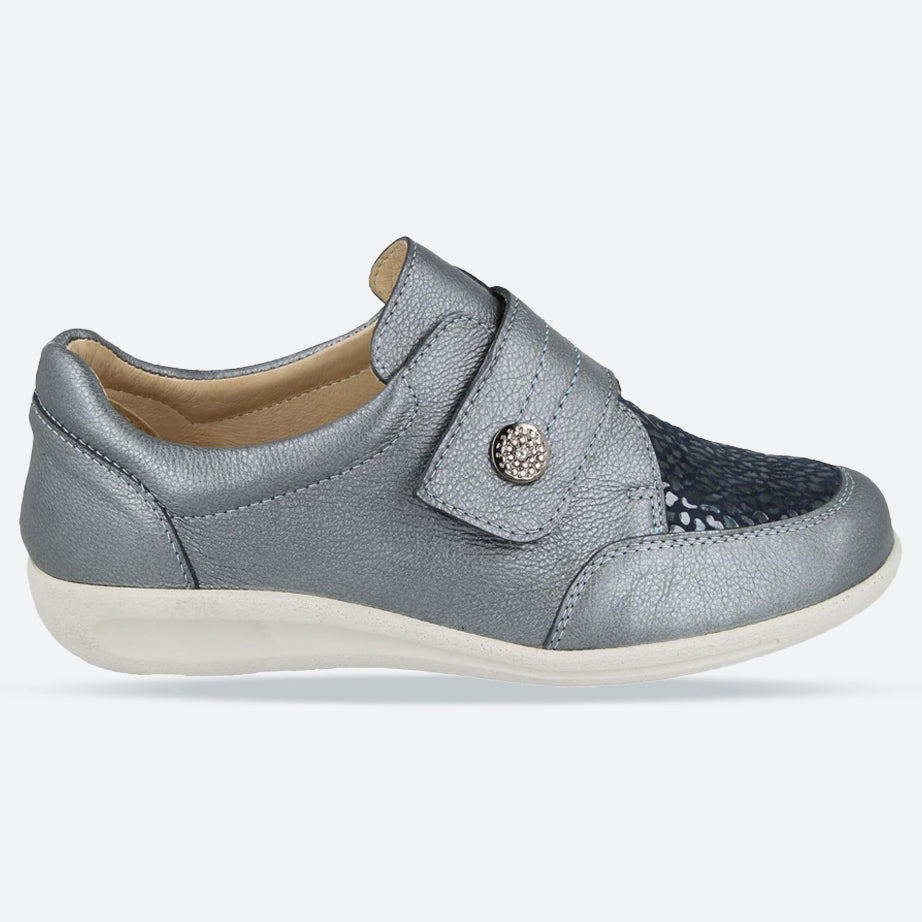 Zapatos DB Royston de ajuste ancho para mujer in Negro - Image 31