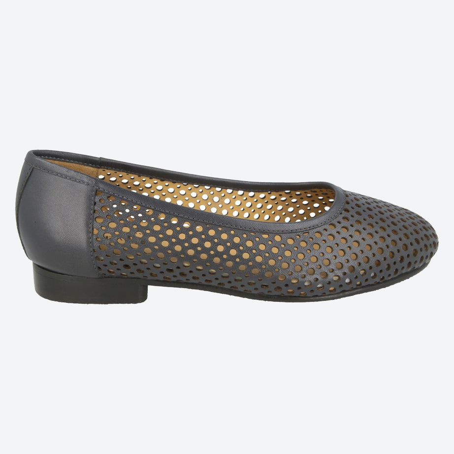 Zapatos DB Emmental de ajuste ancho para mujer in Negro - Image 4
