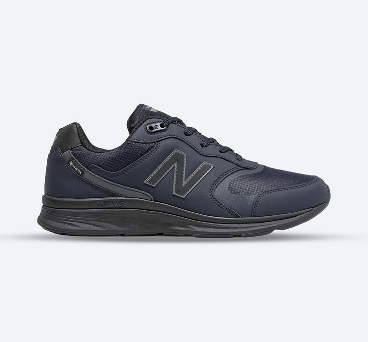 Hombres Wide Fit New Balance MW880GD4 Impermeable Walking Navy Trainers