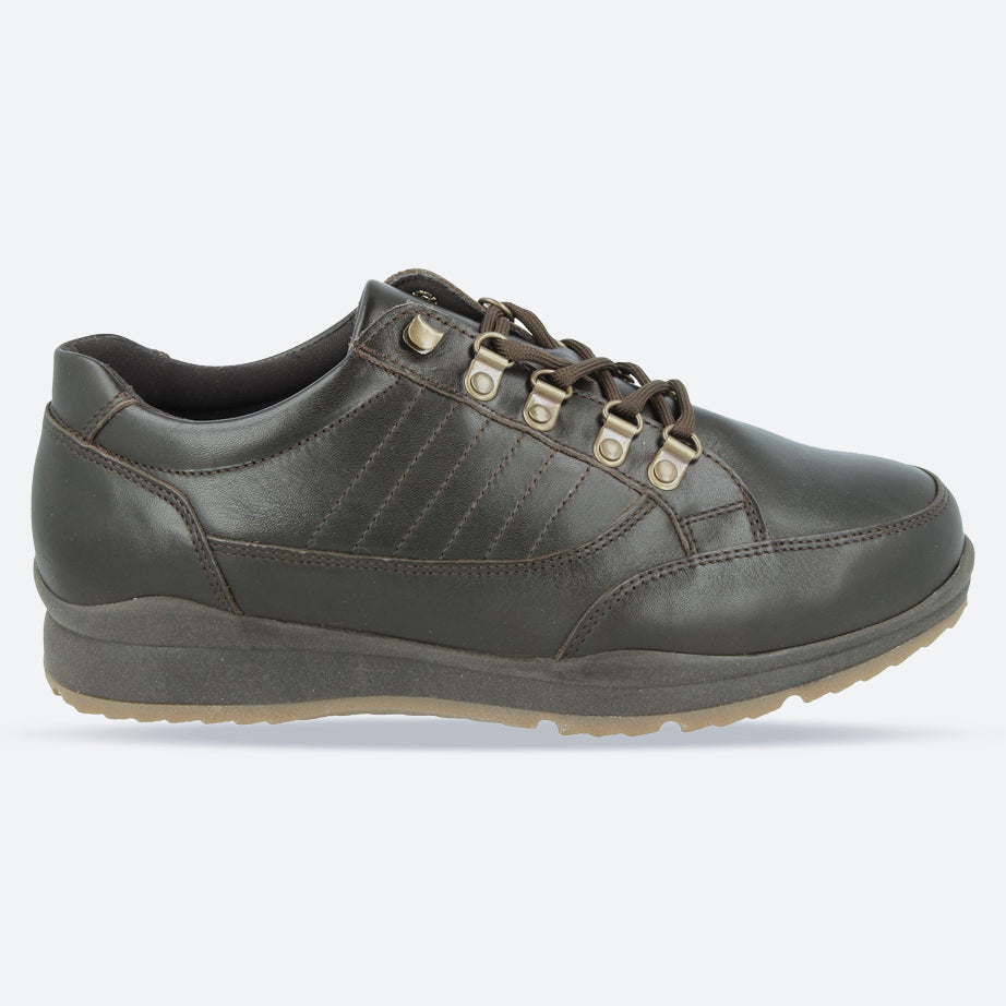 Zapatos DB Sharnbrook de ajuste ancho para hombre in Cuero marrón - Image 10
