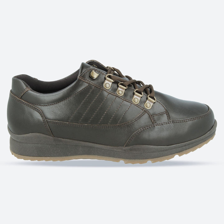 Zapatos DB Sharnbrook de ajuste ancho para hombre in Cuero marrón - Image 1