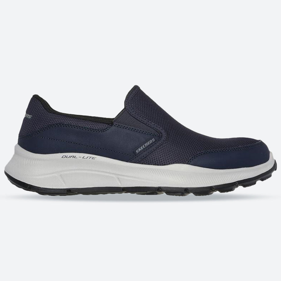 Zapatillas Skechers 232515 Equalizer 5.0 Persistable de corte ancho para hombre in Negro - Image 12