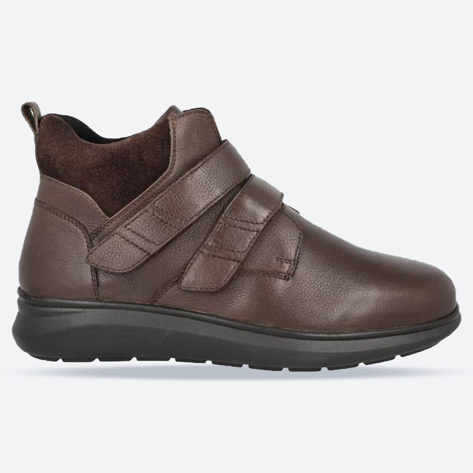 Botas DB Solomon de corte ancho para hombre in Gamuza marrón - Image 1