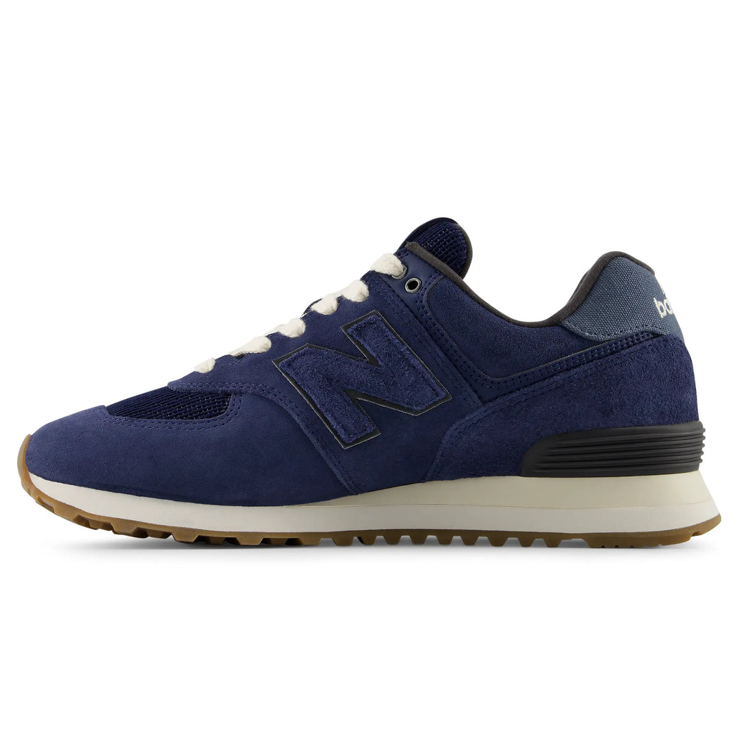 Mens Wide Fit New Balance U5747FO Trainers in Default Title - Image 2