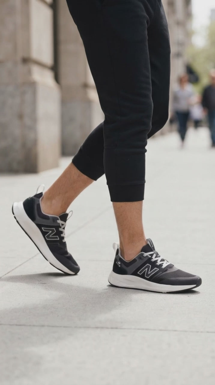 Men's Wide Fit New Balance Dynasoft U9005G9 Walking/Running Trainers in Black - Image 1