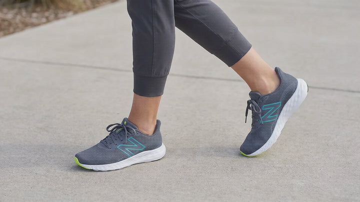 Zapatillas New Balance Dynasoft M41128A para caminar/correr de ajuste ancho para mujer