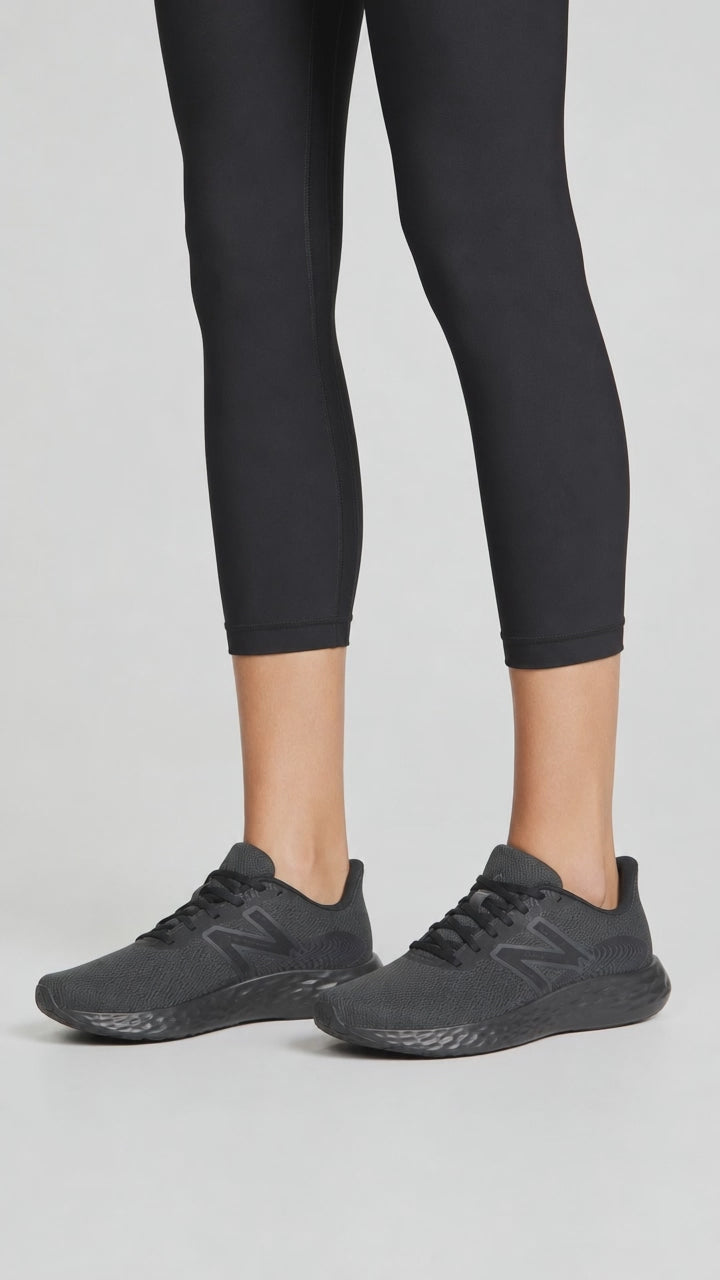 Zapatillas New Balance M411LK3 de corte ancho para mujer, color negro in Negro - Image 1