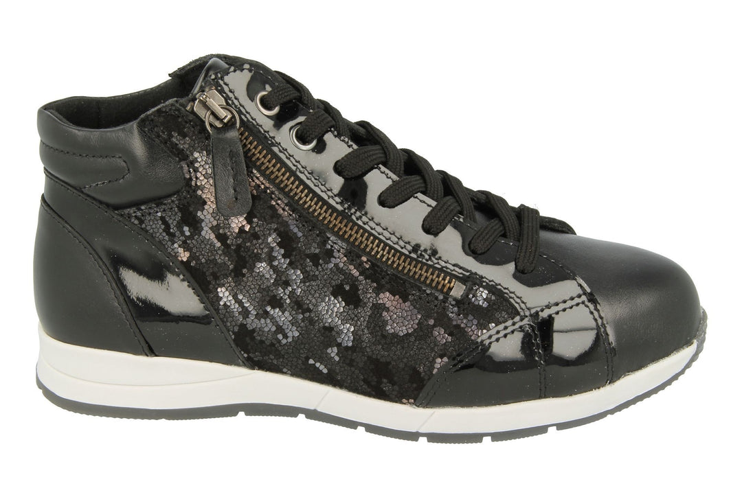 Zapatos de lona DB Callisto de ajuste ancho para mujer